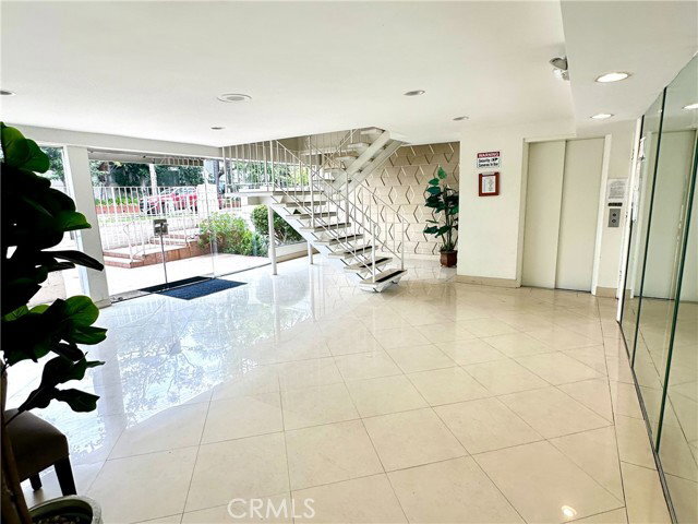 Photo - 423 Rexford Dr
