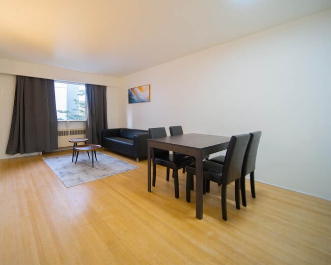 Photo - 1925 Nelson St Unit 204