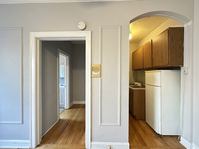 Photo - 2849 N Burling Unit 302