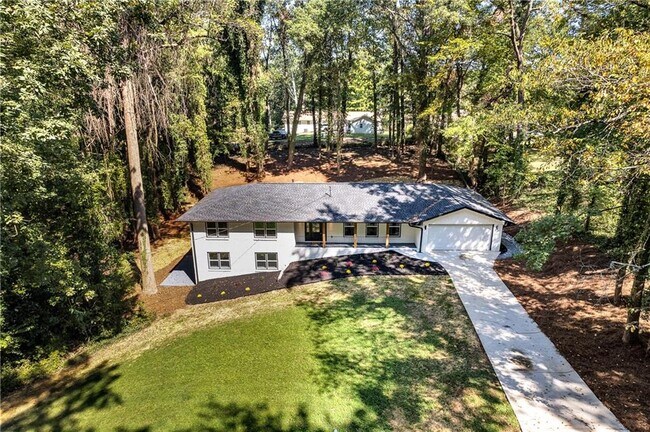 Photo - 2615 Holly Ln