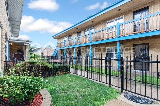 Photo - 6621 S Wabash Ave Unit B