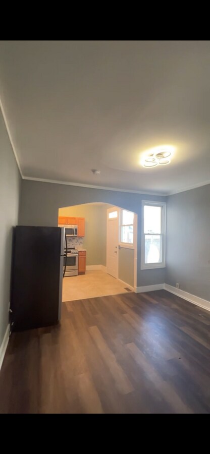 Photo - 1231 Derry St