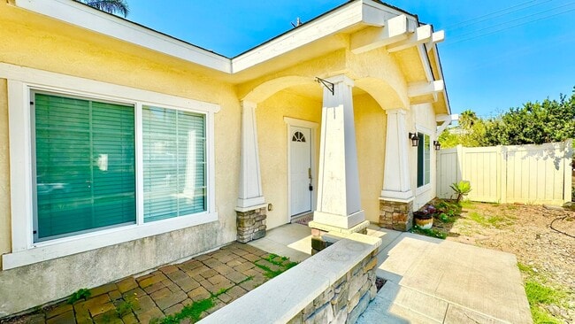 Photo - Great Single Story Home Minutes from Everything in Quiet cul-de-sac Street & Neighborhood Locatio...