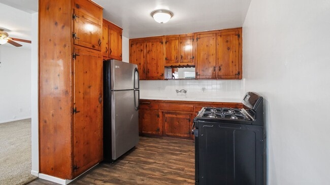 Photo - 4447 Mentone St Unit 4447 1/2