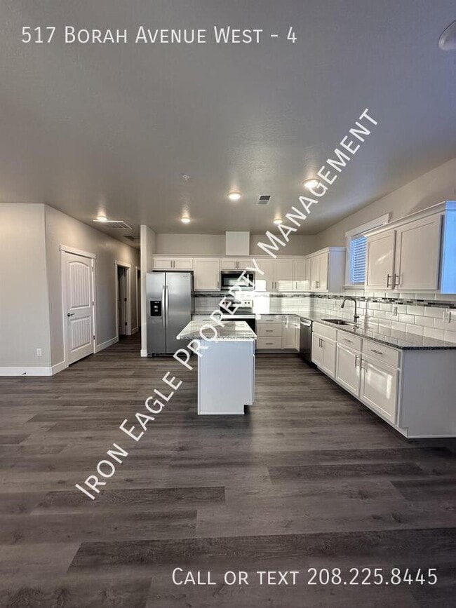 Photo - 517 Borah Ave W