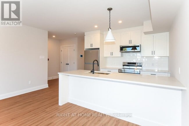 Photo - 35 Monk St Unit 8