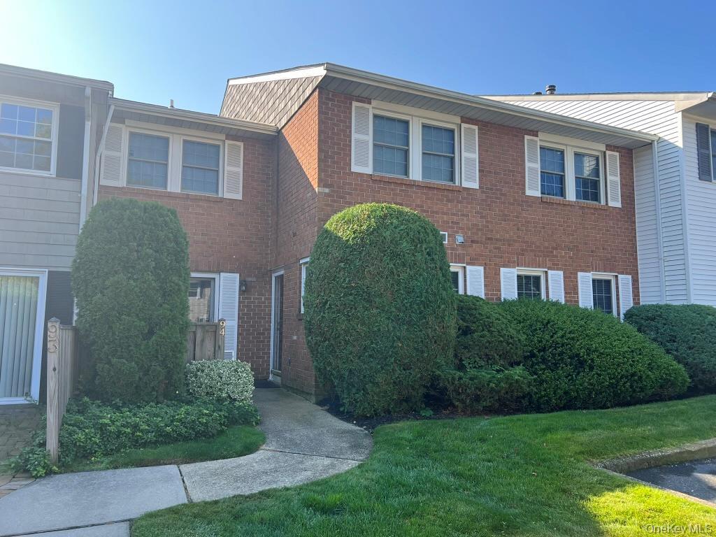 Photo - 94 Aspen Dr E