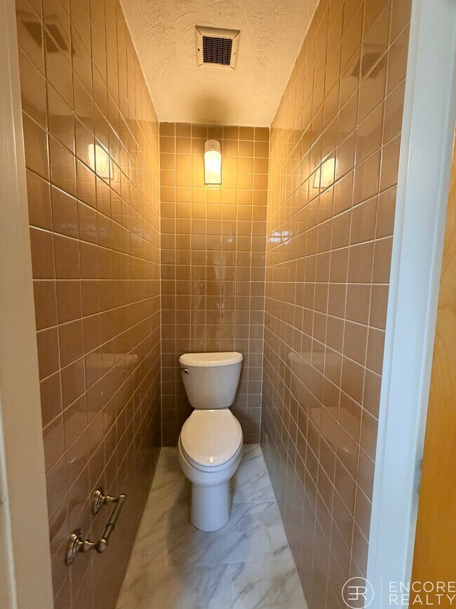 Photo - 1110 Commonwealth Ave Unidad 708