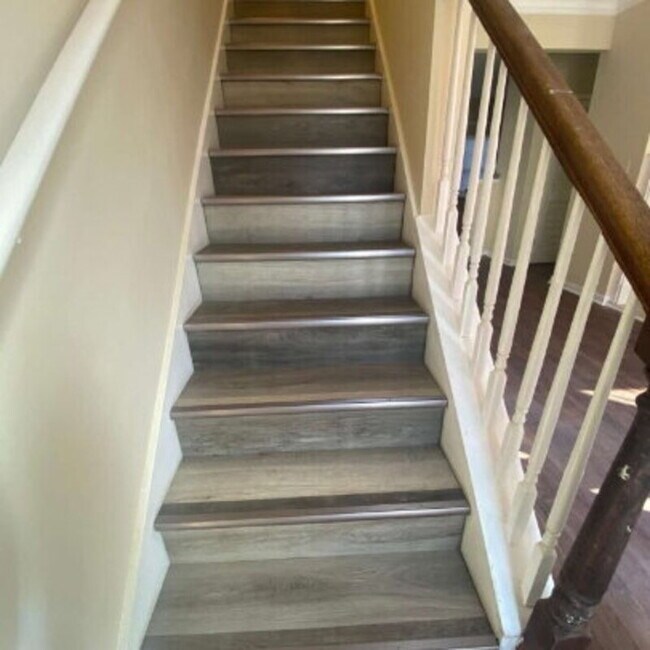 Photo - 2953 Falling Water Point