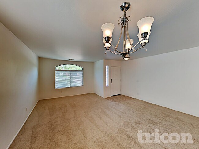 Photo - 1275 E Shari St