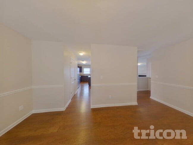 Photo - 208 Willow Grv Wy