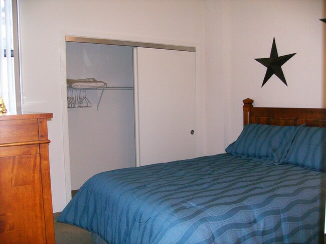 Photo - Renaissance Place