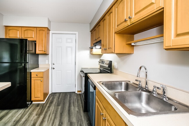 Photo - 6588 Montevista Dr