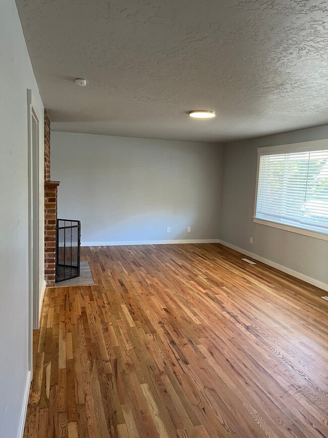 Photo - 601 Franklin Park Dr