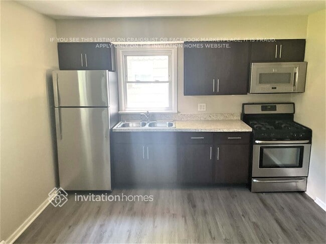 Photo - 1227 Lawler Ave