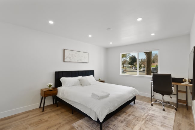 Photo - 1650 Colusa Ave