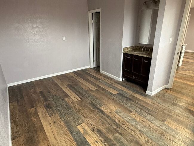 Photo - 125 Charmony Frontage Rd Unidad 105