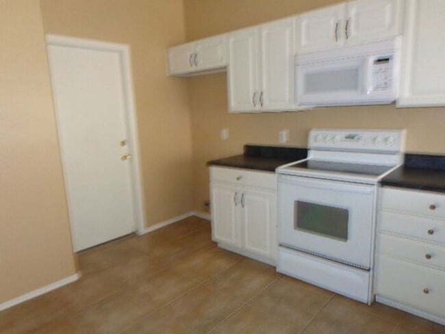 3 bedroom 2.5 Bath in East Mesa - 3 bedroom 2.5 Bath in East Mesa House