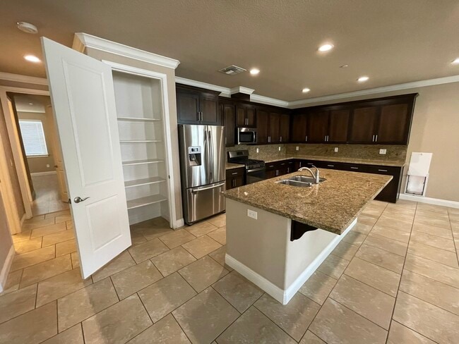 Photo - 677 Addison Ln