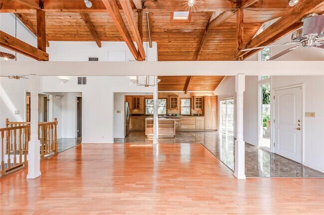 208 Westhaven Dr
