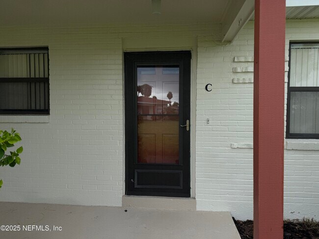 Photo - 195 Cardinal Dr Unit C
