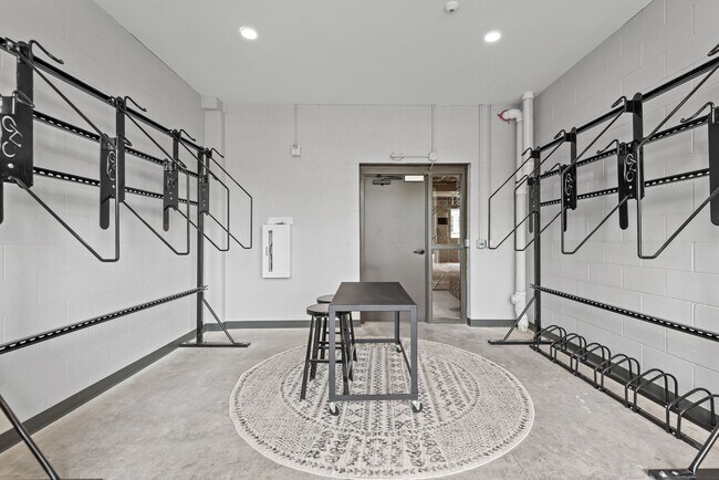 Photo - 1000 Main Street Apartments