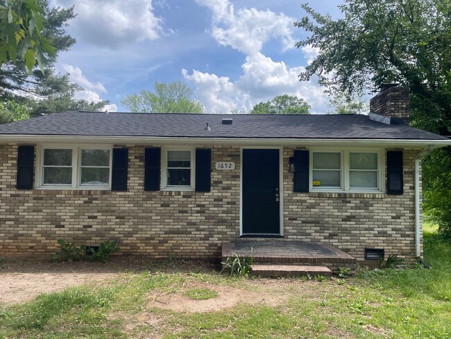 Photo - 1652 Sanford Dr Casa