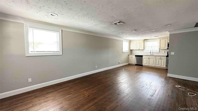 Photo - 27 Southridge Dr