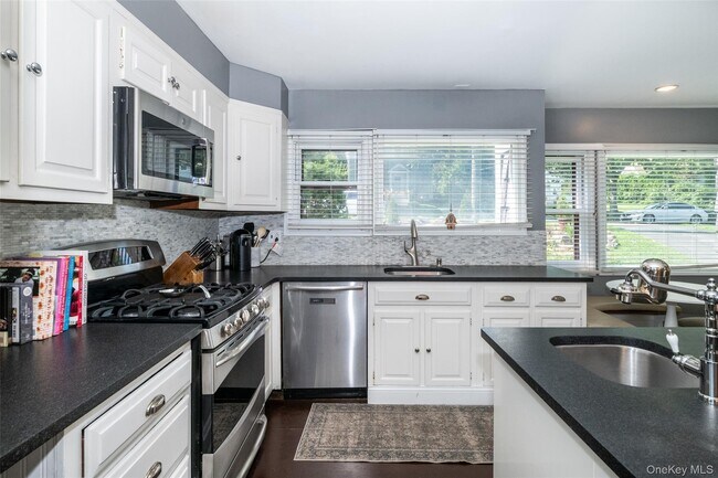 Photo - 17 Edgewood Ave