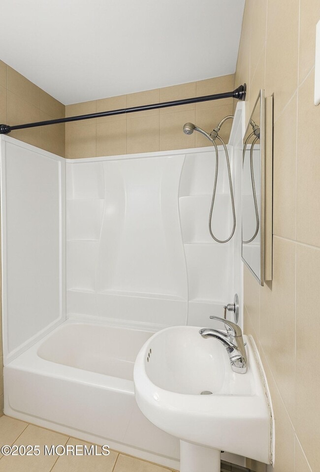 Photo - 54 Ellington St Unit 2L