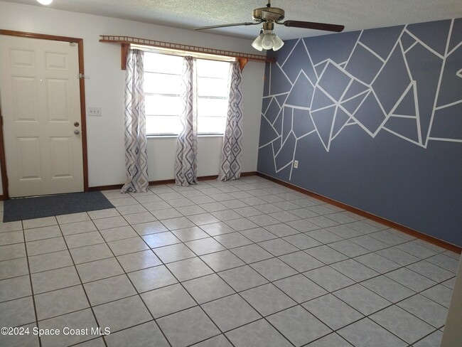 Photo - 1811 Mason Terrace