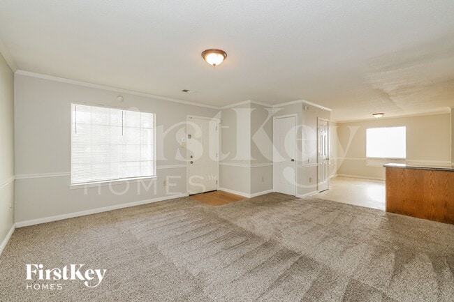 Photo - 2852 Beverly Hill St