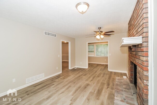 Photo - 9014 6 Branches Trail