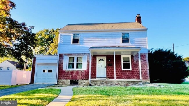 Building Photo - 1411 College Ave Rental