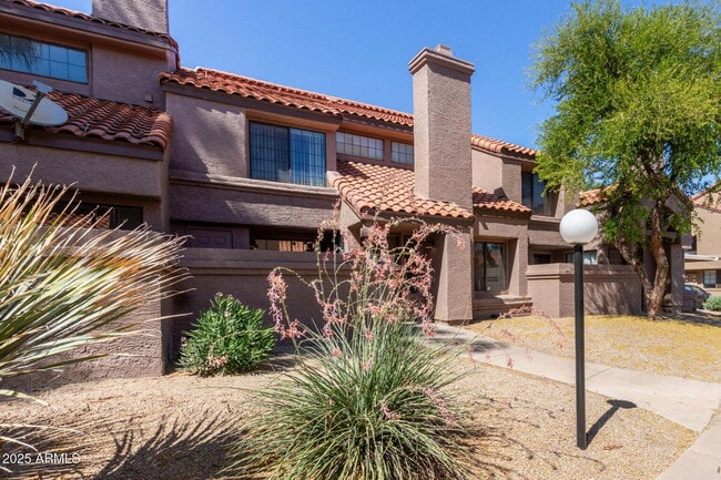 Building Photo - 3 Bedroom 2 Bathroom near ASU! I Unit I-124