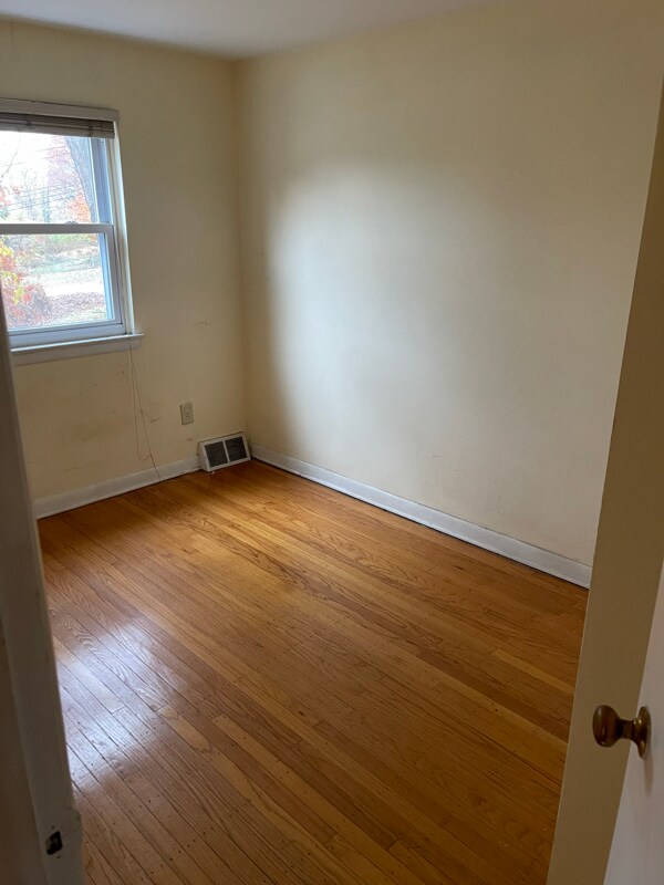 Photo - 17A St Albans Ave