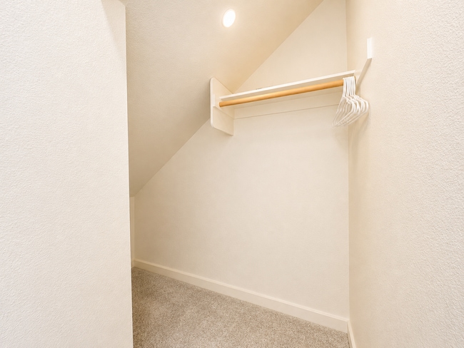 Photo - Beautiful and almost Brand New 3 Bedroom House in Citro, Fallbrook for Rent