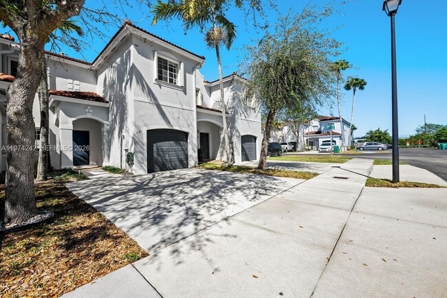 Photo - 930 SW 147th Ct