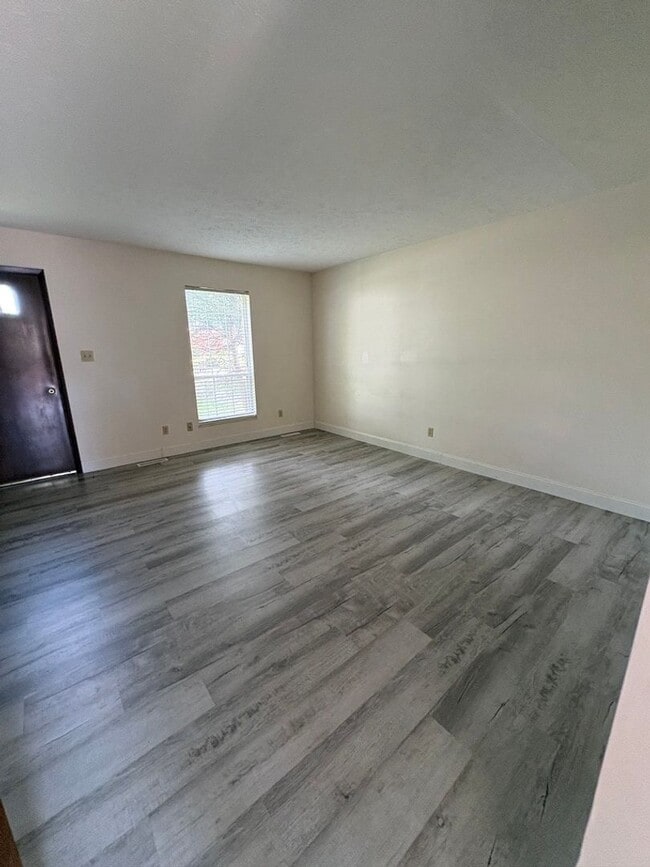 Photo - 504-600 46th St Unit Apt 12
