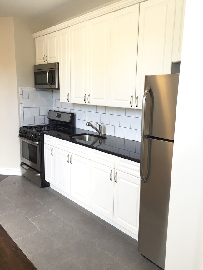 Photo - 102 Lanza Ave Unit 2