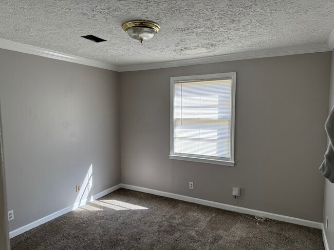 Photo - 275 Ryals Ave