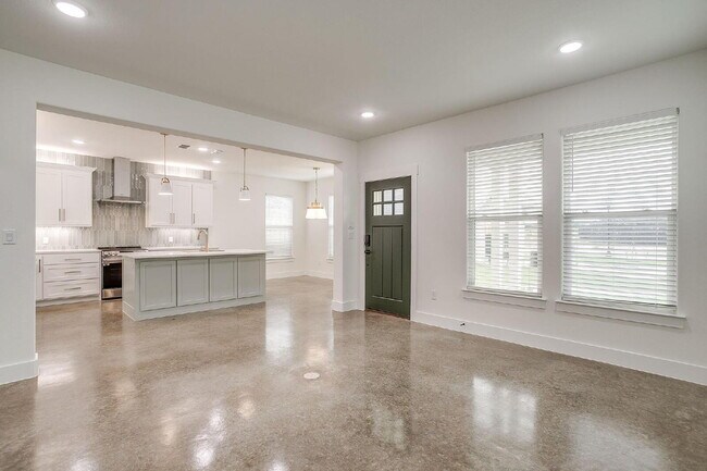 Photo - Brand New, Custom 3 bedroom Home in Granbury Now Available!