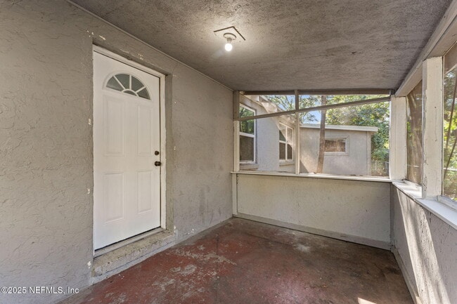 Photo - 4044 Hunter Cir