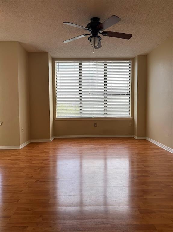 Photo - 2409 Leon St Unit 305