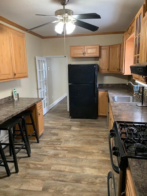 Kitchen - 693 Columbus Ave Unit 693