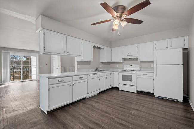 Photo - 2 Bedroom 2 Bathroom Unit 15