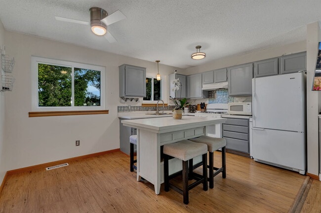 Photo - 5341 Mallard Ln