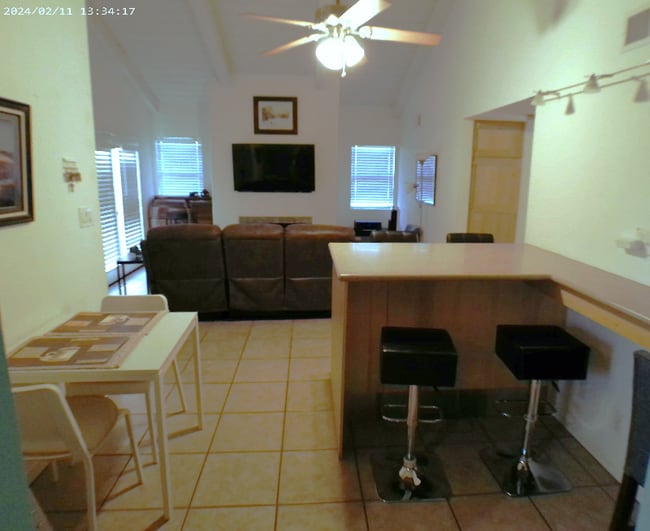 Building Photo - 6439 N 77th Pl