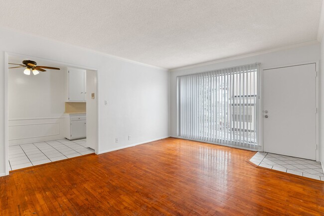 Building Photo - 3888 Potomac Ave Rental