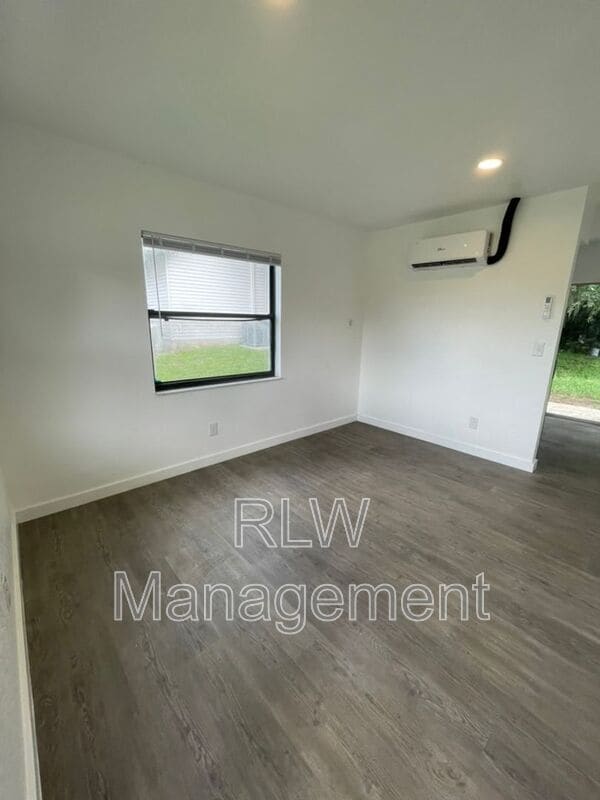 Photo - 117 Cherry Ave